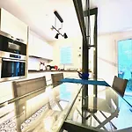 Aparthotel Riviera - Terrasse Loft De La Providence - Vieille Ville - Esprit Loft En 2 Pices Ac
